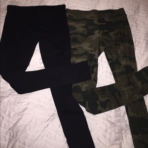 BUNDLE of black leggings and army leggings