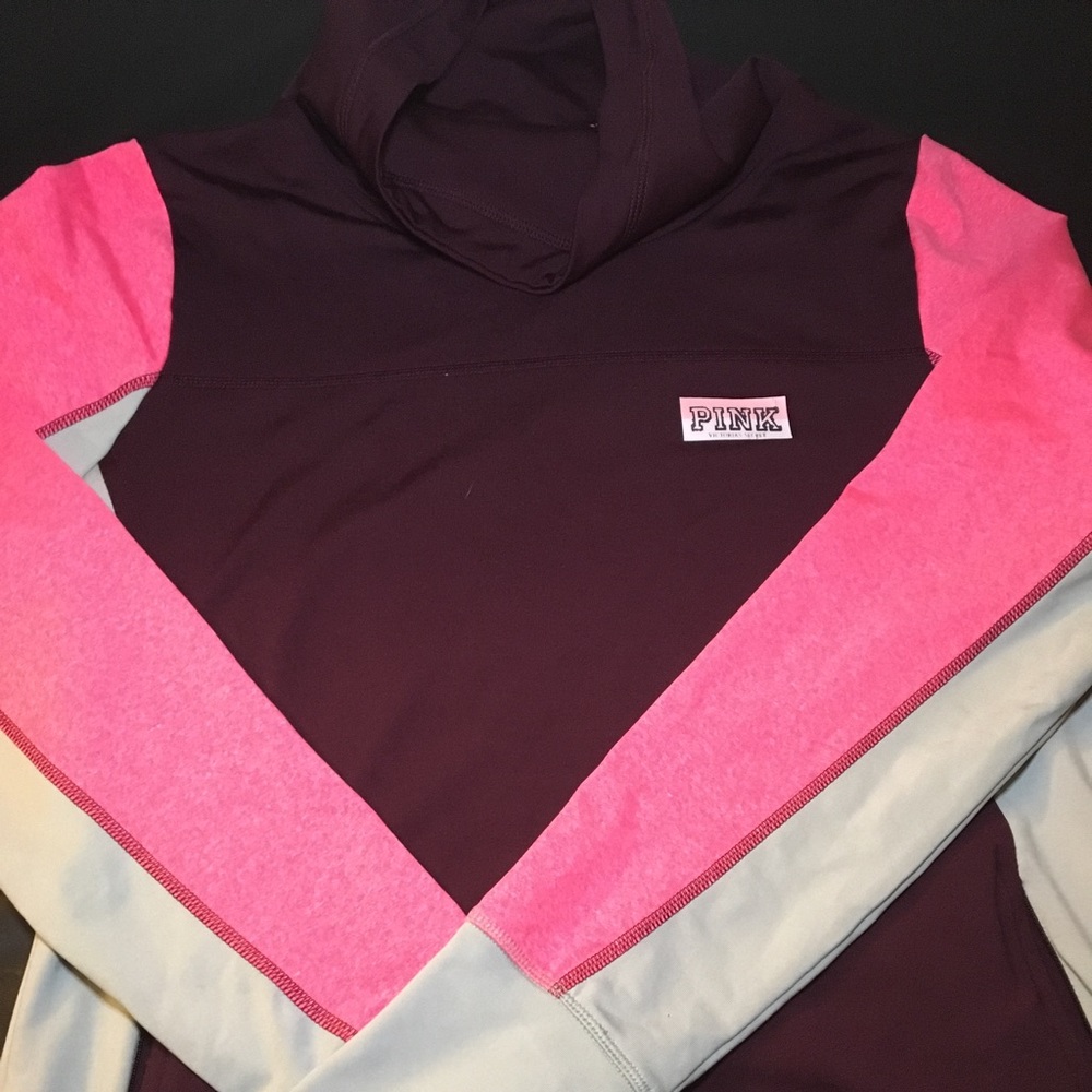VS PINK Pullover