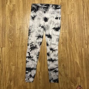 Talula Tie Die Leggings Size Small