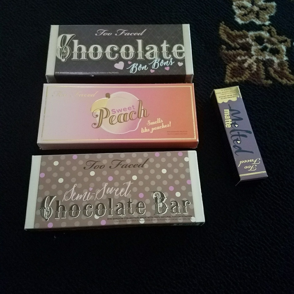 Too faced chocolate bar peach pallet