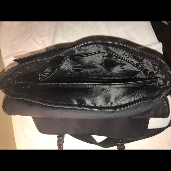Burberry Messenger Fairbanks Black Cross Body Bag