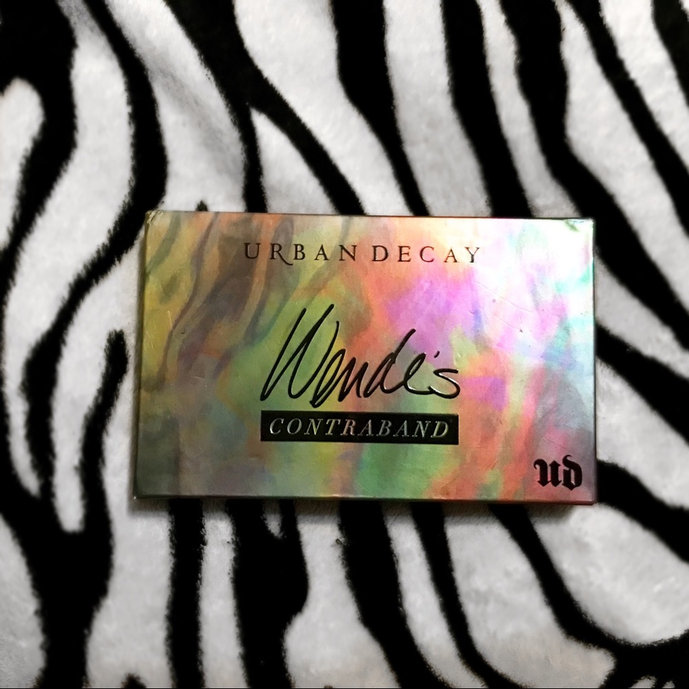 URBAN DECAY WENDE’S CONTRABAND PALETTE