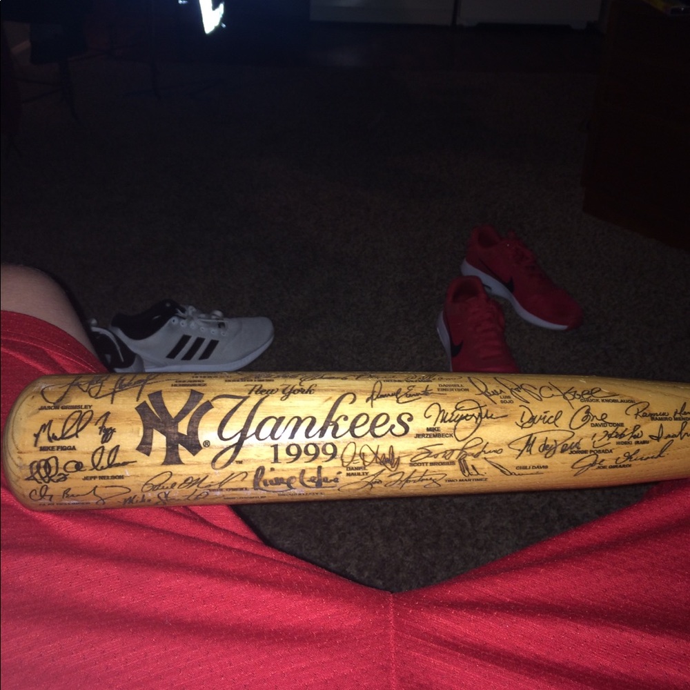 Yankees wooden bat