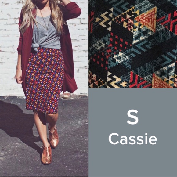 NWT LuLaRoe Cassie pencil skirt multi triangle S - Picture 2 of 4