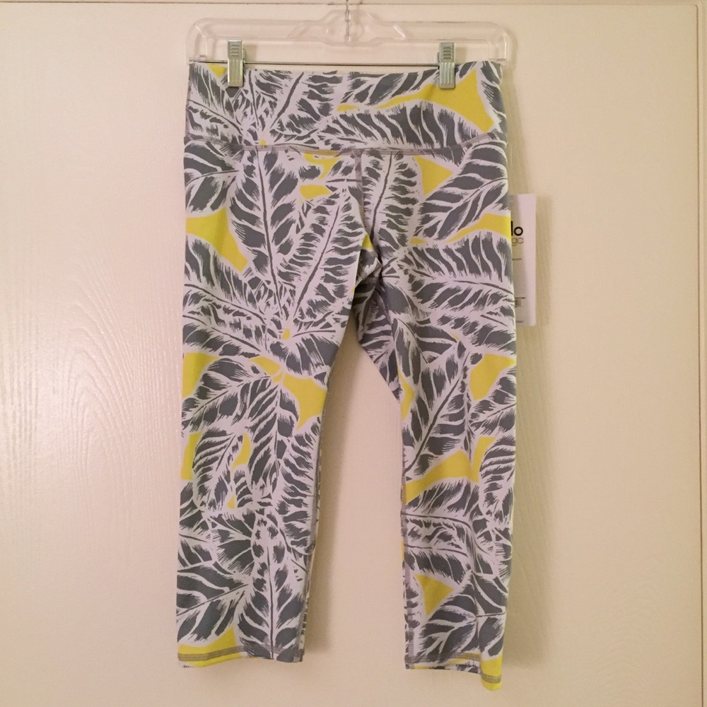 Alo Yoga Island Capris