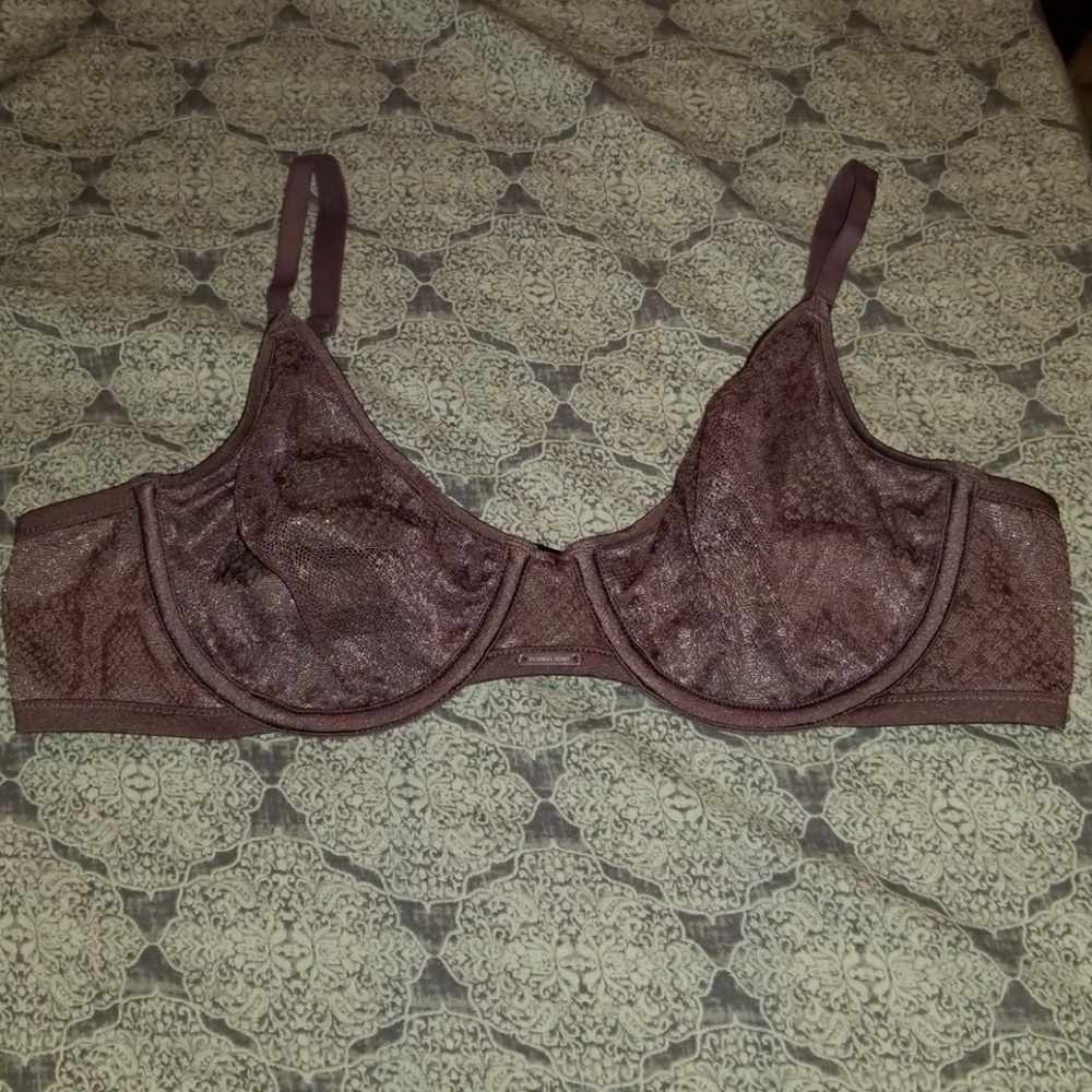 Victoria's secret  in lines perfect coverage