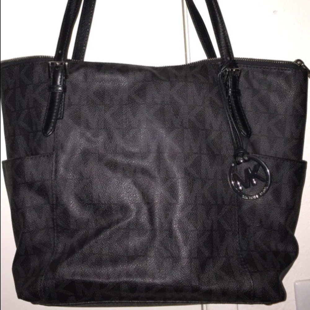 Michael Kors tote
