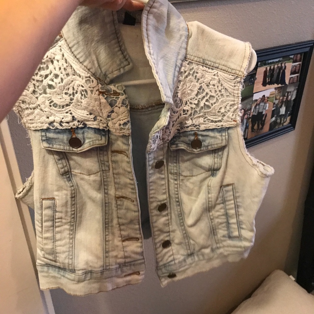 Denim crop vest