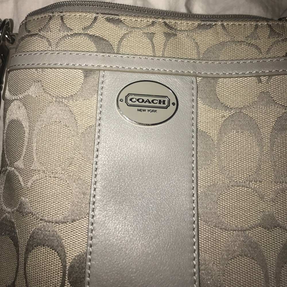 Authentic Coach - Picture 7 of 7