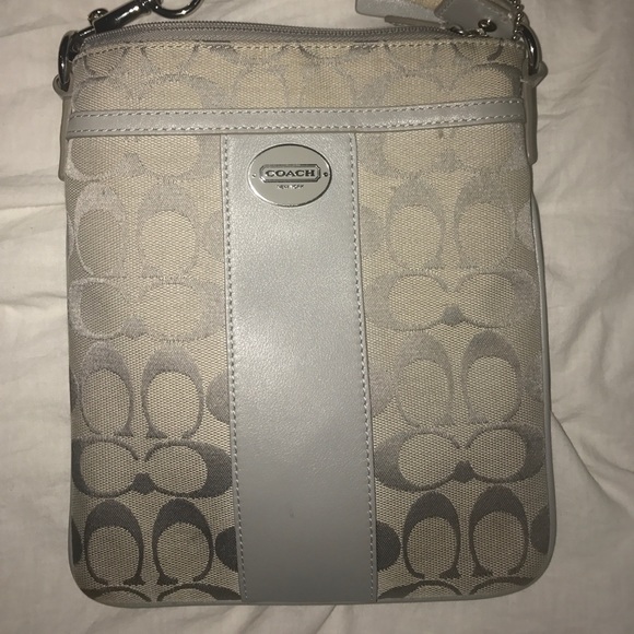 Authentic Coach - Picture 2 of 7