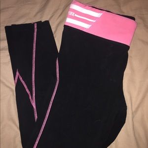 VICTORIAS SECRET PINK LEGGINGS