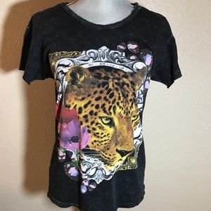 Urban outfitters graphic t-shirt size S