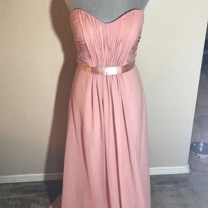 Formal prom/wedding dress. Size M or 4/6