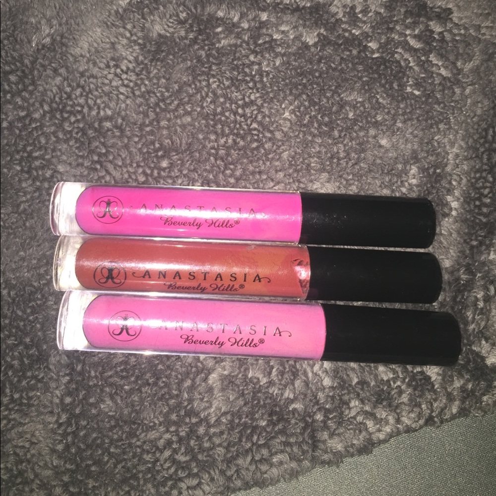Anastasia Beverly Hills lip gloss black