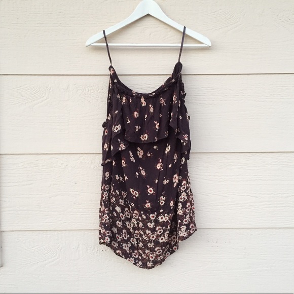 Kimchi Blue Dresses & Skirts - Kimchi Blue Floral Off The Shoulders Dress