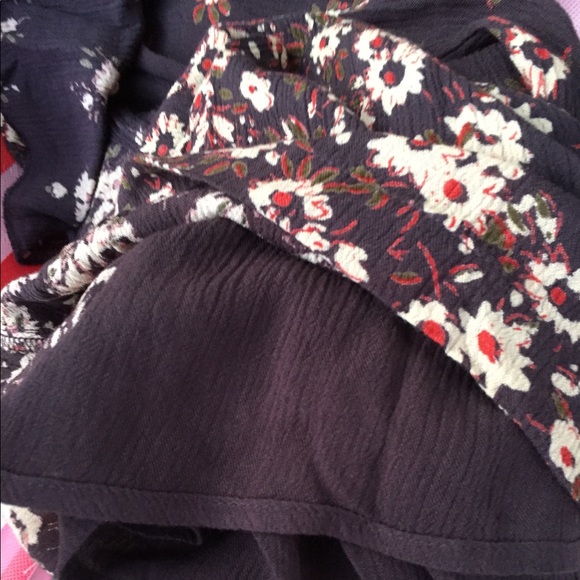 Kimchi Blue Floral Off The Shoulders Dress - Picture 5 of 5