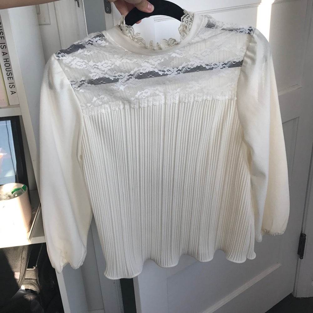 Vintage lace collar shirt