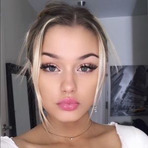 Meet your Posher, Alissa