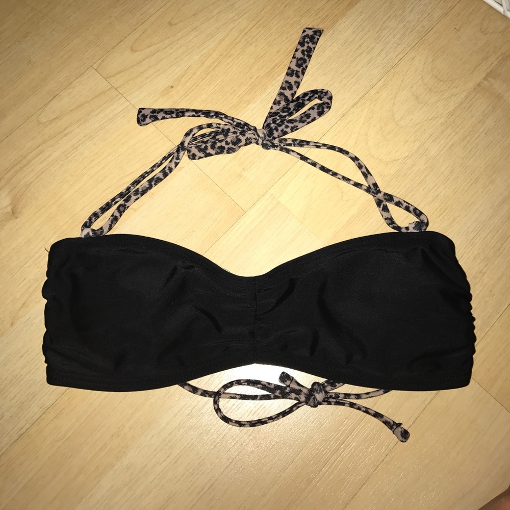 Black and cheetah swim top !