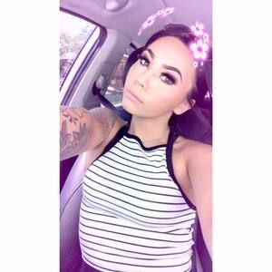 Meet your Posher, Abigail