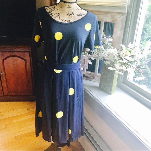 🌸 LULAROE MATCHING SET 🌸 - Picture 1 of 5