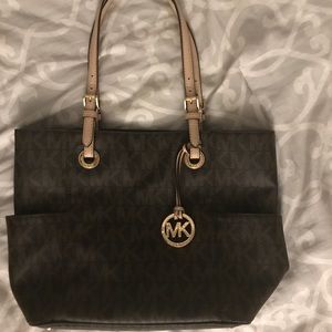 MICHAEL Michael Kors Jet Set Signature Tote
