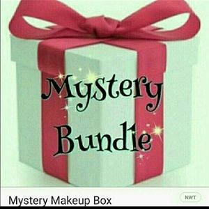 👀SALE👀$25 Mystery Makeup Box!