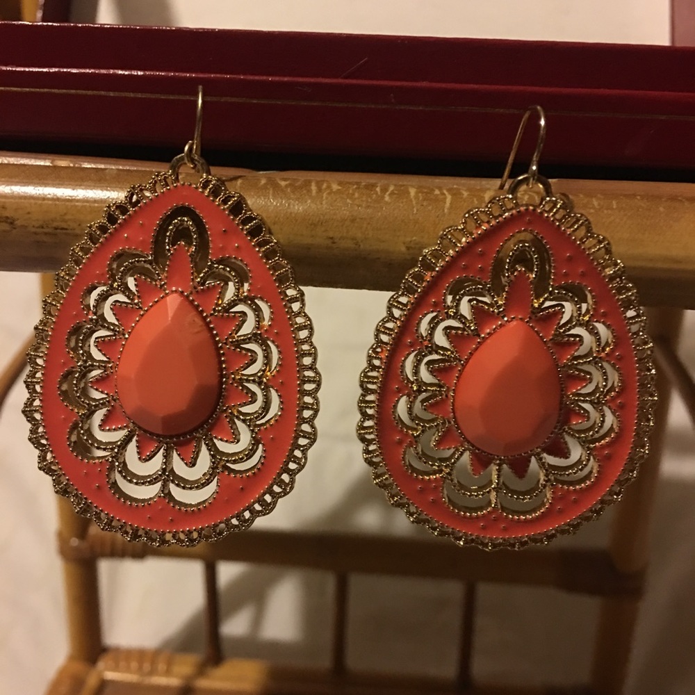 Jewelry - Picture 6 of 8