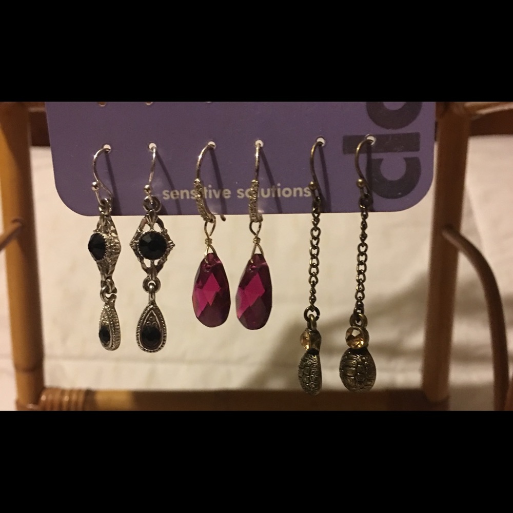Jewelry - Picture 7 of 8