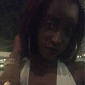 Meet your Posher, Pieryisha