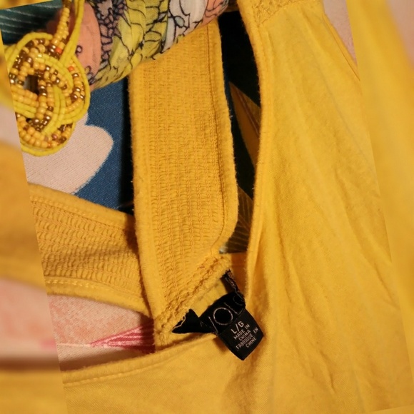 Yellow Volcom thick strap tank top - Picture 3 of 4