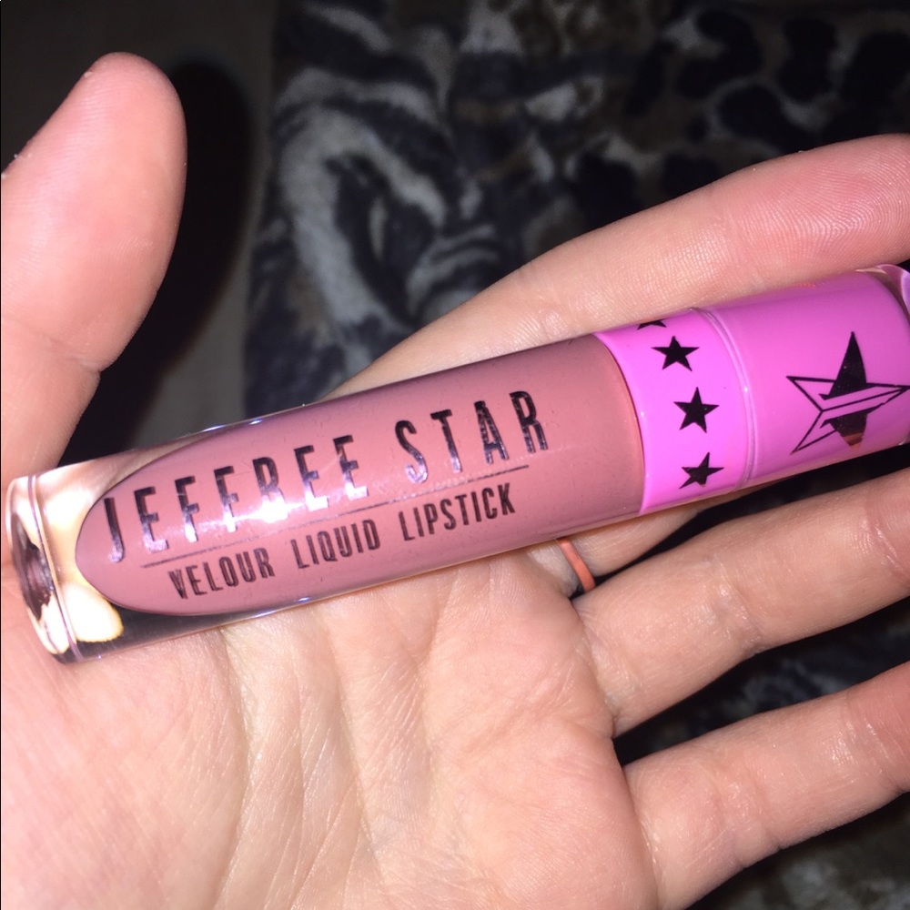 JEFFREE STAR VELOUR LIQUID LIPSTICK
