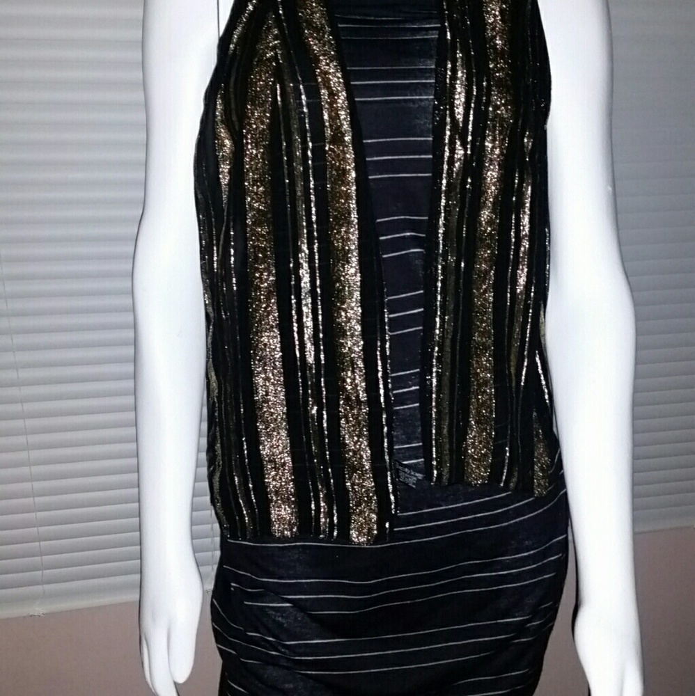 The Specialty House Inc. Scarf