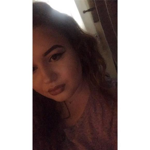 Meet your Posher, Alaina - Picture 1 of 1