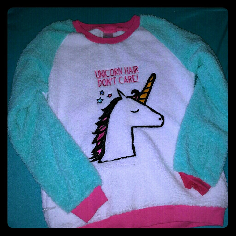 Super fuzzy unicorn pajama set
