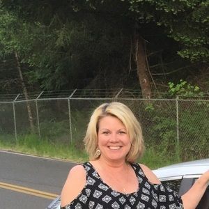 Meet your Posher, Stacie