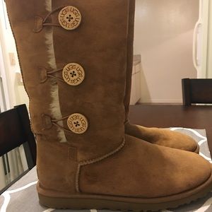 Tall ugg boots