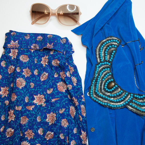 H&M Ladies Short Woven Fabric Floral Skirt Blue - Picture 2 of 5