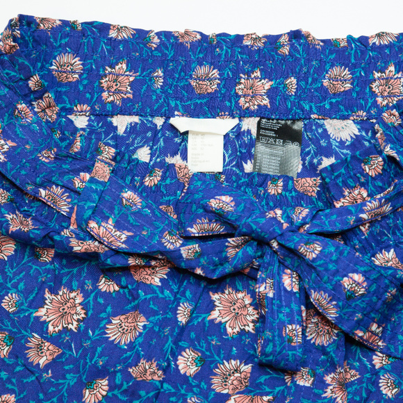 H&M Ladies Short Woven Fabric Floral Skirt Blue - Picture 3 of 5
