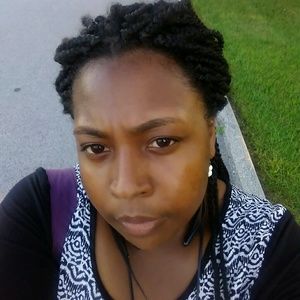 Meet your Posher, Savoya