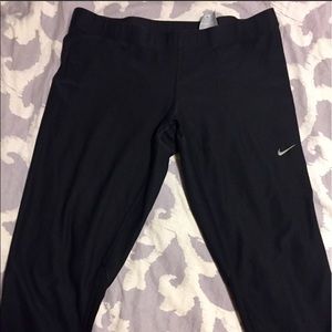 Nike compressed Capri pants