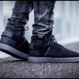 Adidas Tubular Invader Black Suede Shoe