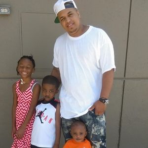 Meet your Posher, Derrick