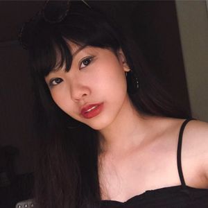 Meet your Posher, Leona