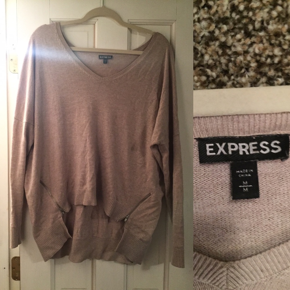 Express Sweater - Picture 2 of 3