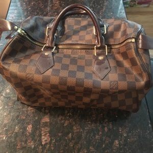 Authentic Louis Vutton Handbag!!