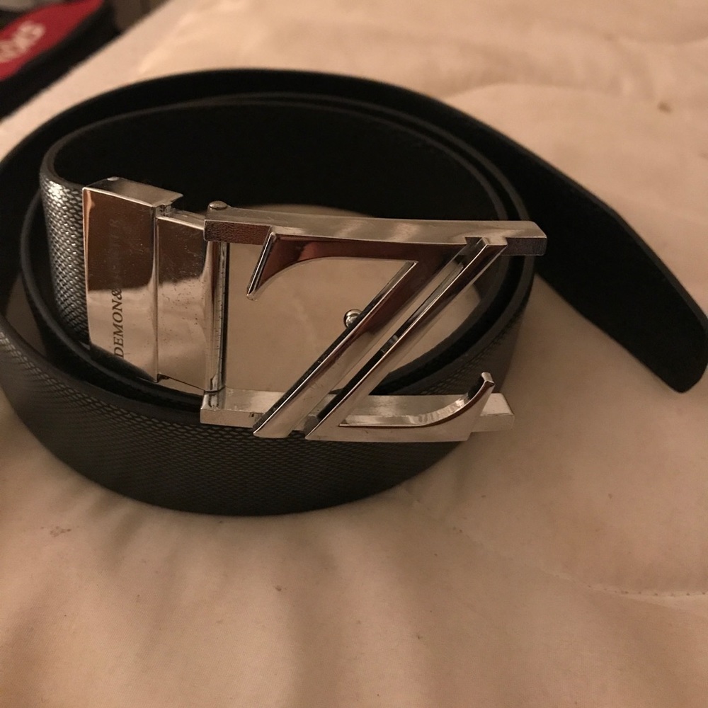 Designer authentic z belt