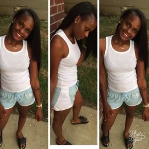 Meet your Posher, Anika