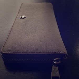 Tory Burch Continental Wallet