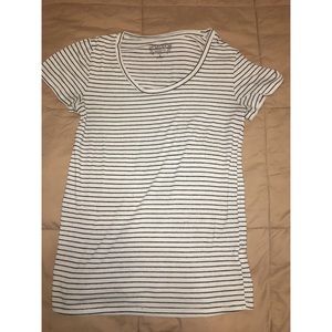 Kohl's t-shirt size medium